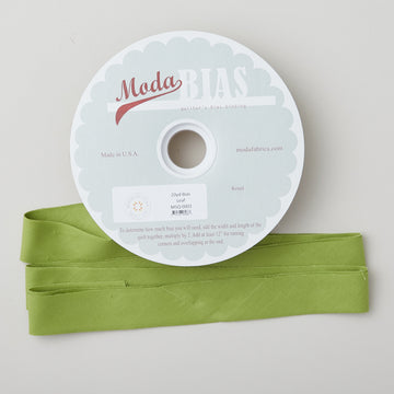 Bella Solid Bias Binding 20 Yard Spool - Leaf Primary Image