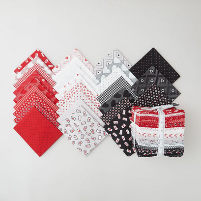 XOXO Fat Quarter Bundle